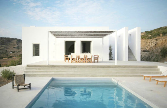 MAISON KAMARI // AN ELEGANT BOHOCHIC WHITE HOUSE