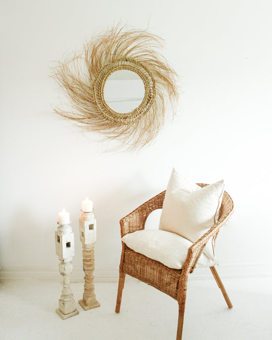 Load image into Gallery viewer, Seagrass Mirror With Fringes // SUN
