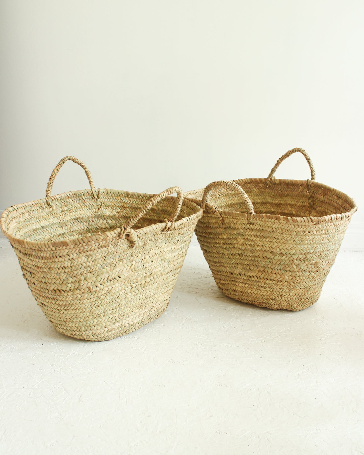 Load image into Gallery viewer, Handwoven Moroccan Palm Basket // Large

