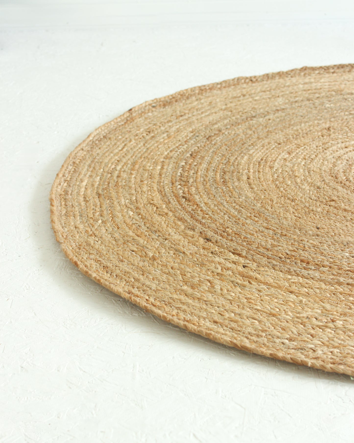Round Jute Rug // NATURAL