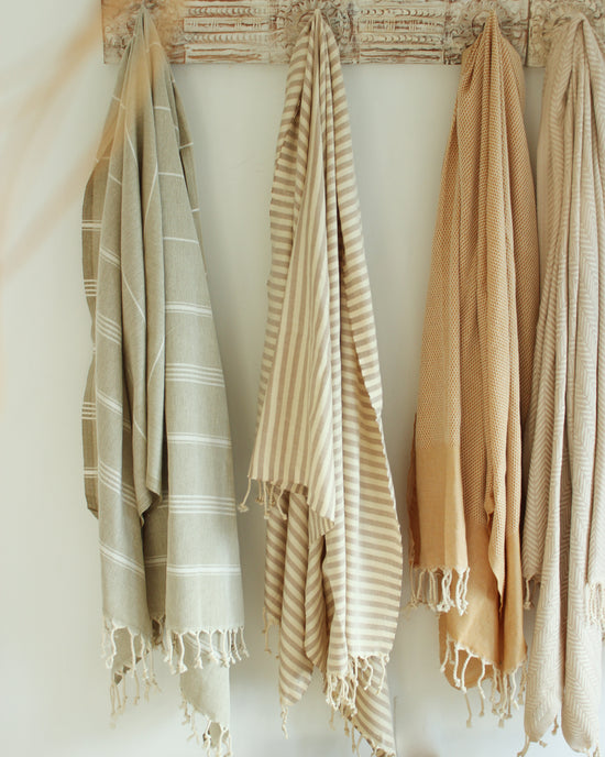 Load image into Gallery viewer, OLIVE Turkish Towel // Light Green &amp;amp; Beige
