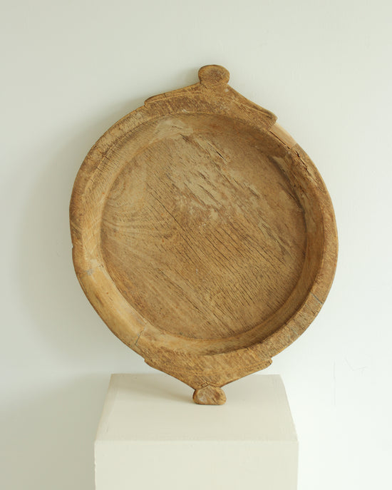 Load image into Gallery viewer, Rustic Bleached Antique Wooden Tray / LARGE // PARAT

