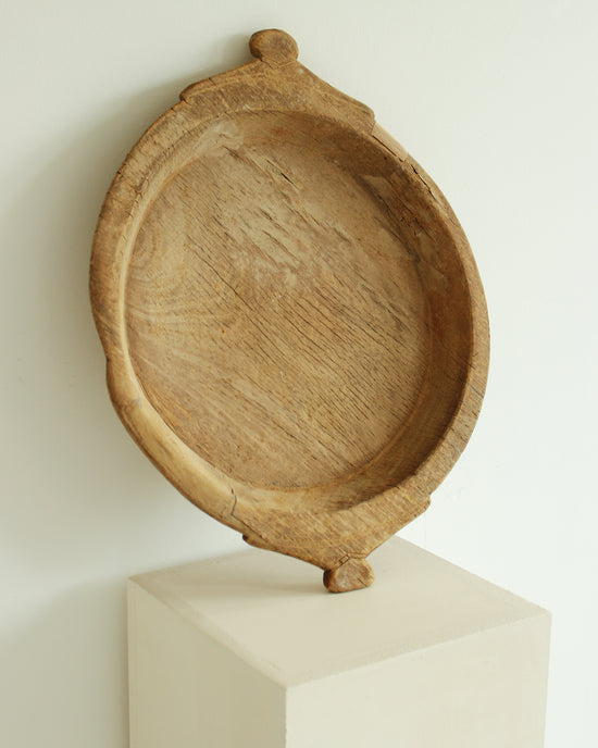 Load image into Gallery viewer, Rustic Bleached Antique Wooden Tray / LARGE // PARAT
