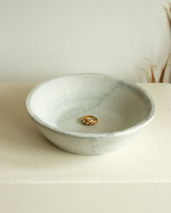 Load image into Gallery viewer, Earthy Marble Plate // Medium
