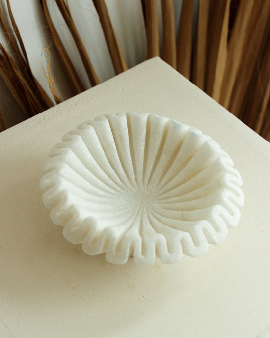 Load image into Gallery viewer, Small Hand Carved Fluted Marble Plate

