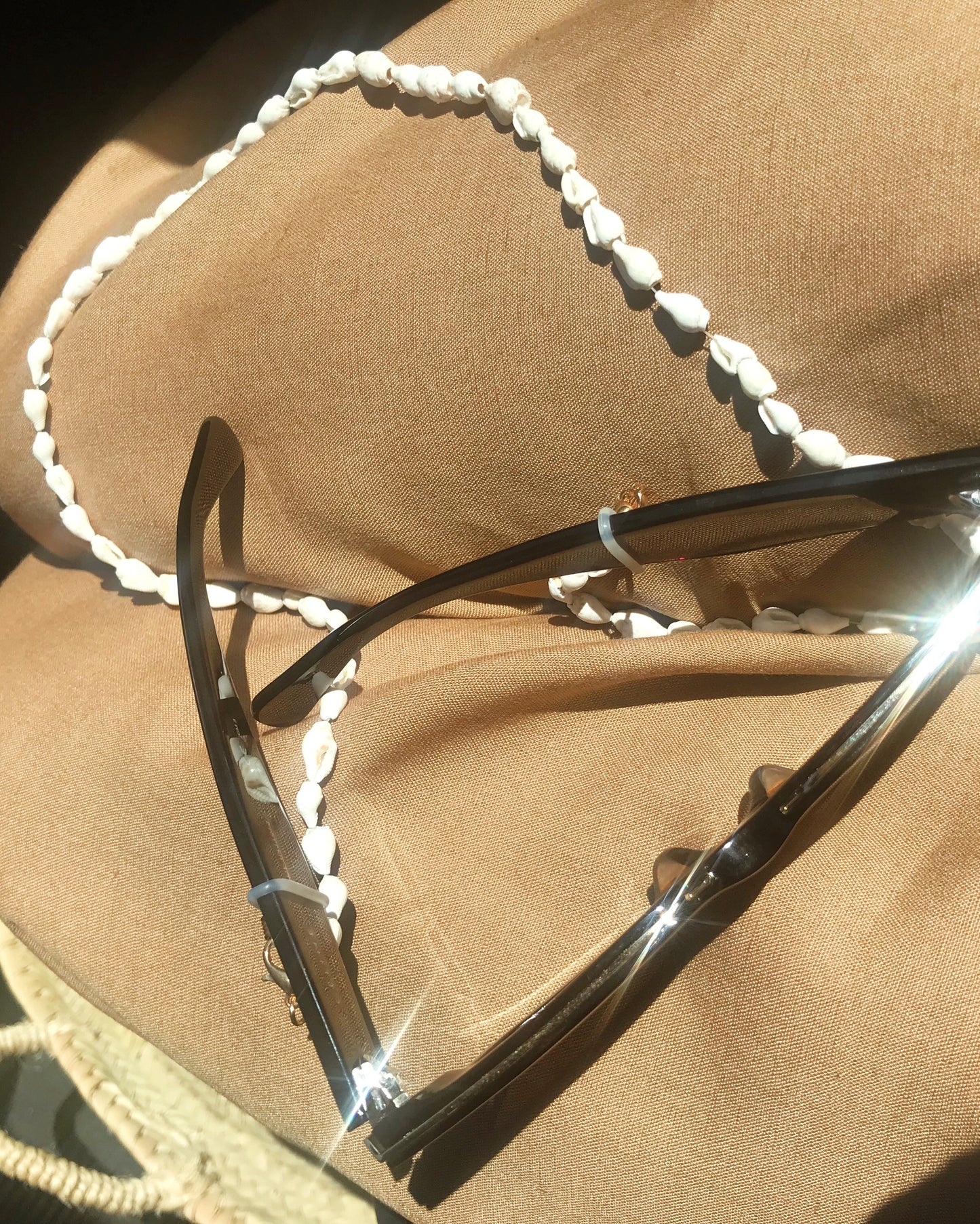 Sunglasses Shell Chain
