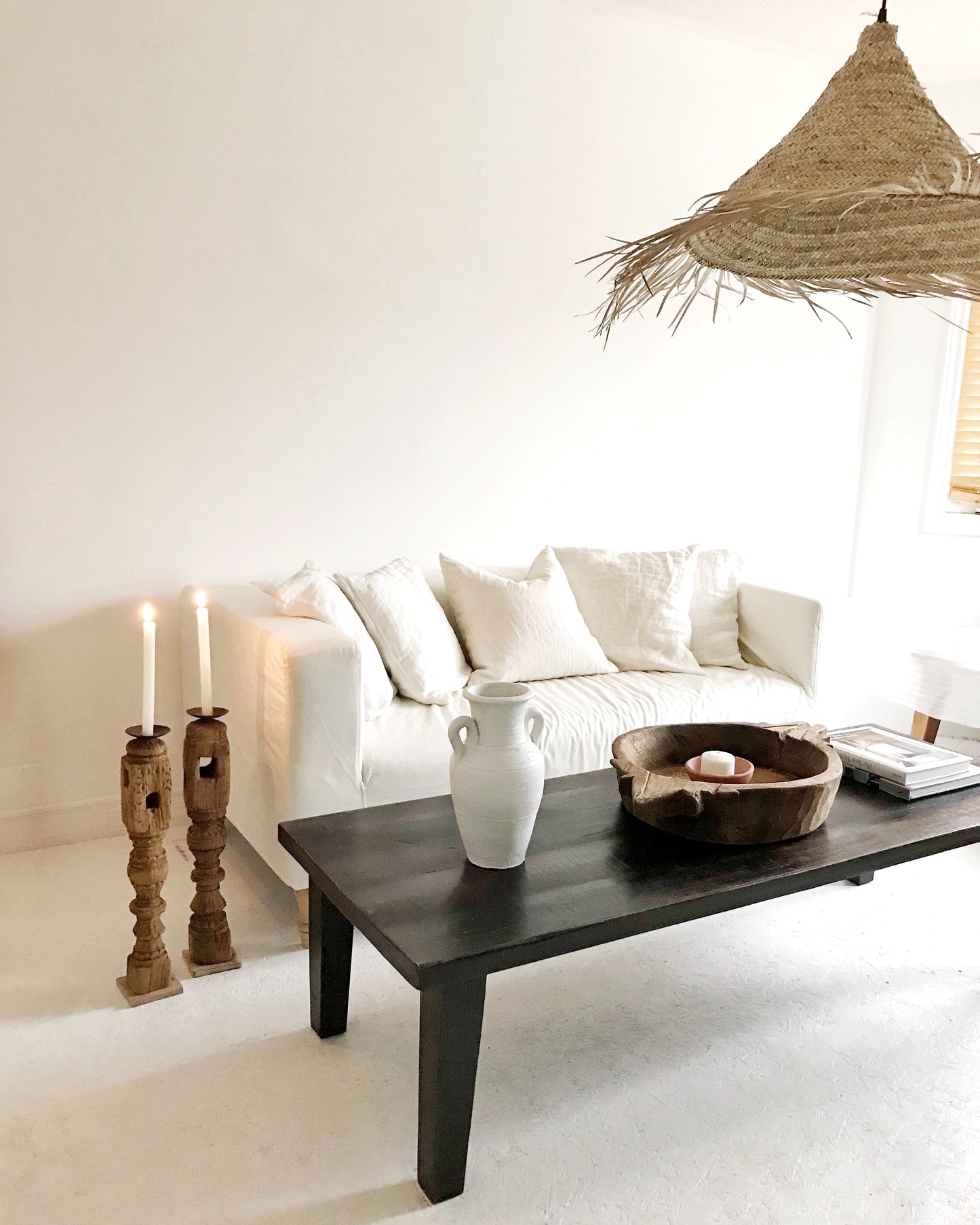 Minimal Reclaimed Wood Rustic Coffee Table // Black