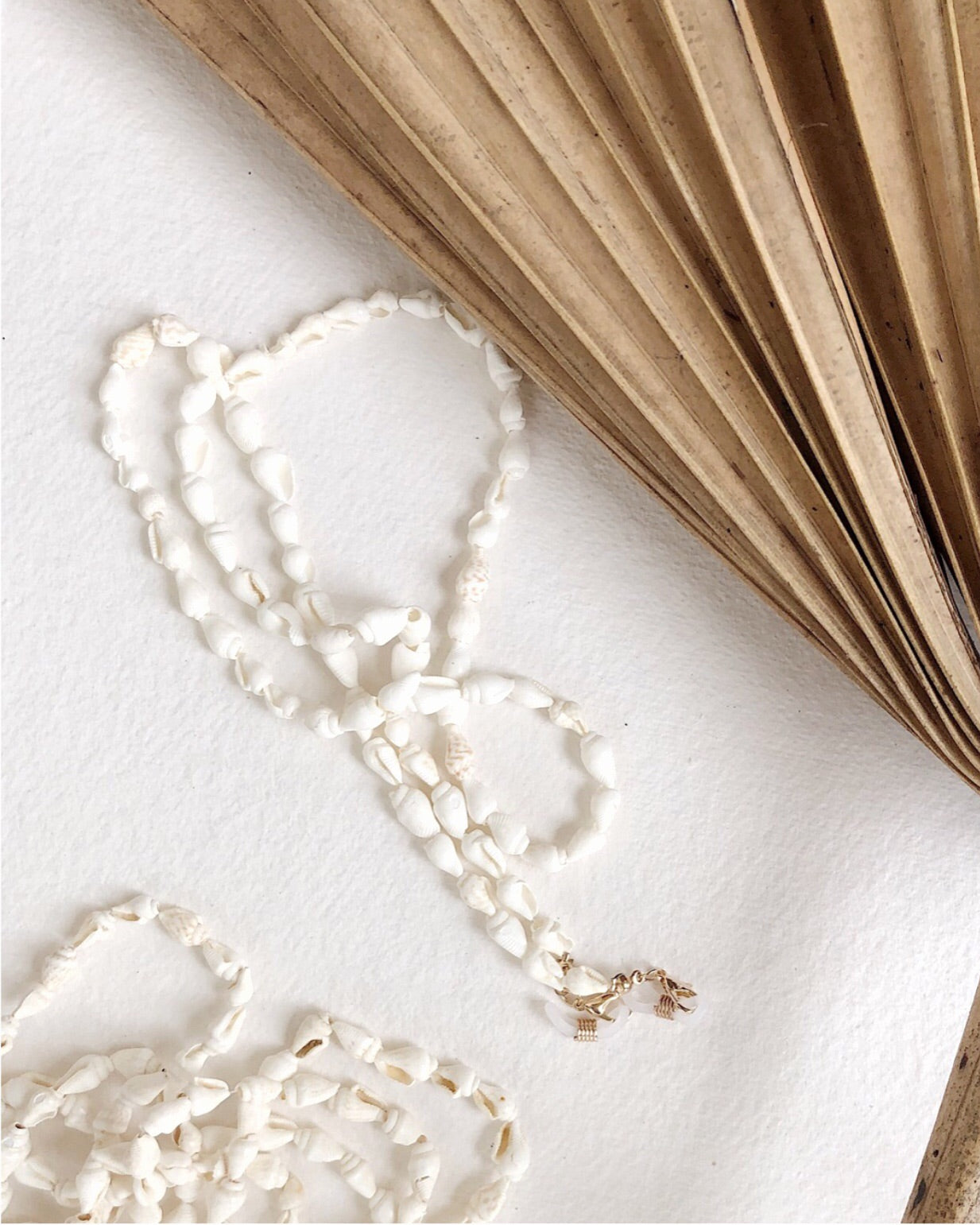 Sunglasses Shell Chain