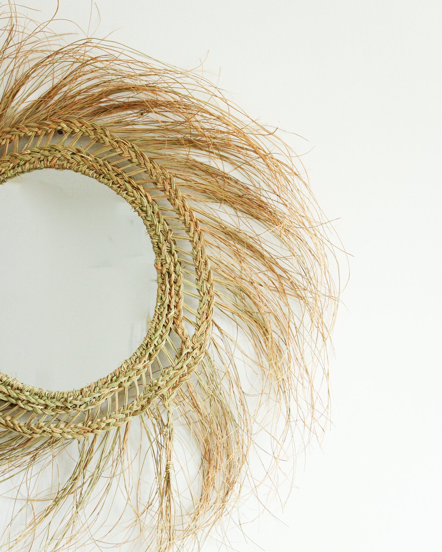 Seagrass Mirror With Fringes // SUN