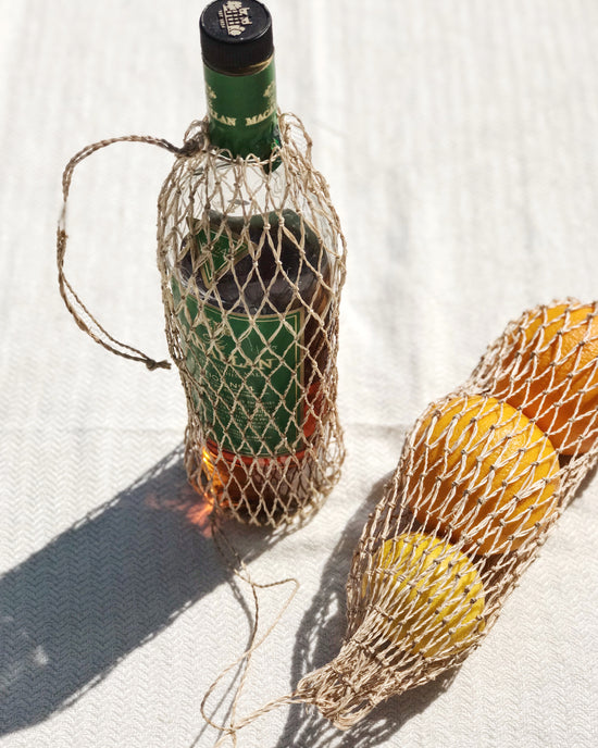 Load image into Gallery viewer, jute wine bottle bag

